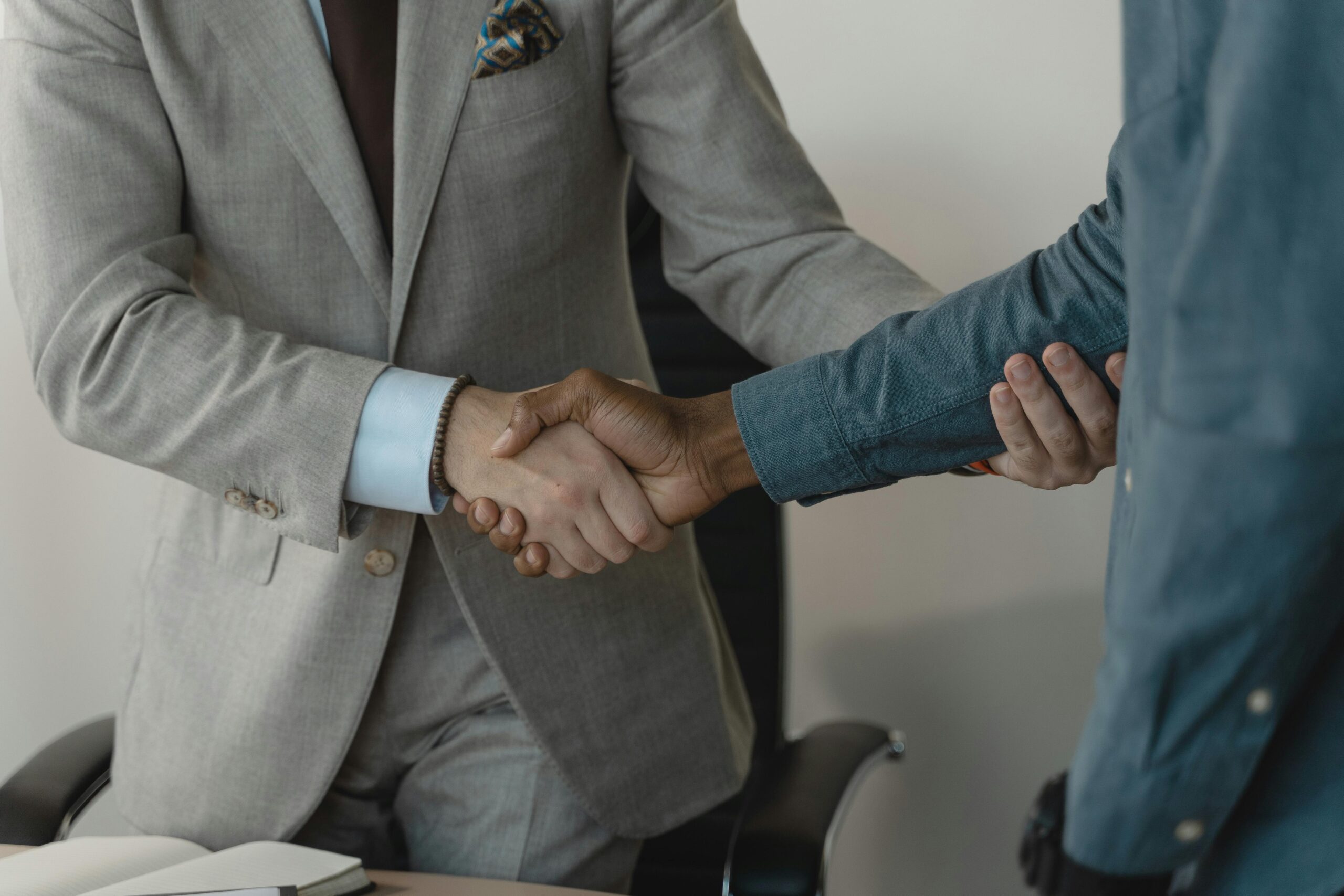 Find Top Talent: Remoteplatz’s Bold Guide to Hiring Devs